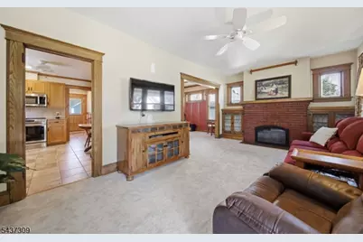 374 Diamond Bridge Ave, Hawthorne, NJ 07506 - Photo 6