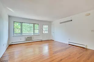 55 Gill Ln, Woodbridge Township, NJ 08830 - Photo 8