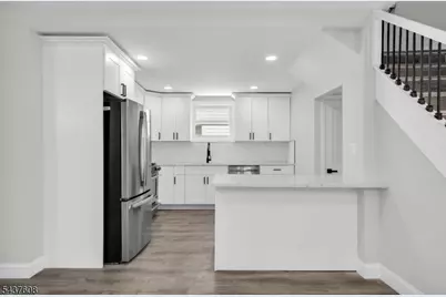956 Adams Ave, Elizabeth, NJ 07201 - Photo 6