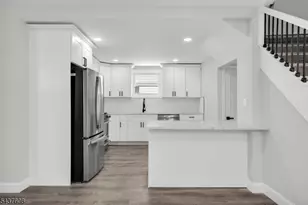 956 Adams Ave, Elizabeth, NJ 07201 - Photo 6