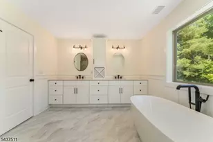 8 Church St, Stockton, NJ 08559 - Photo 16
