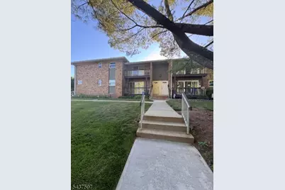 50 Deanna Dr #130, Hillsborough Township, NJ 08844 - Photo 2