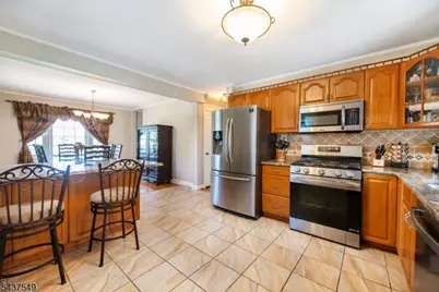 146 Giles Ave, Middlesex, NJ 08846 - Photo 12