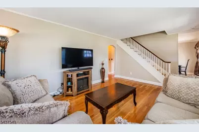 146 Giles Ave, Middlesex, NJ 08846 - Photo 4