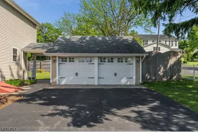 5 Marudy Dr, Clinton, NJ 08809 - Photo 2