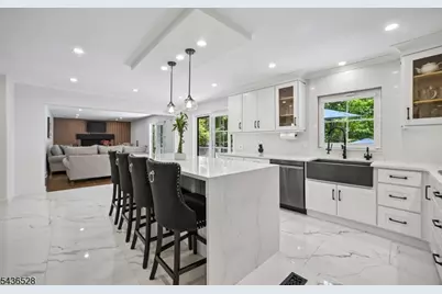 36 Ivy Pl, Wayne, NJ 07470 - Photo 8