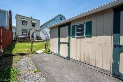 21 Henderson St, Phillipsburg, NJ 08865 - Photo 16