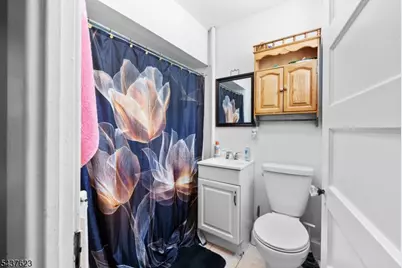 21 Henderson St, Phillipsburg, NJ 08865 - Photo 8