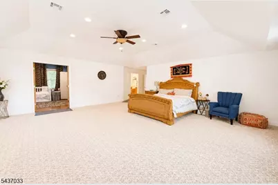 18 Dehart Ct, Wayne, NJ 07470 - Photo 26