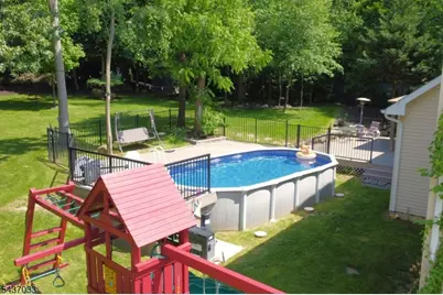 18 Dehart Ct, Wayne, NJ 07470 - Photo 44