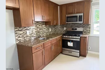 65 W Stearns St #2, Rahway, NJ 07065 - Photo 8