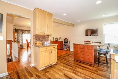 94 Hayes Ave, Clark Township, NJ 07066 - Photo 28