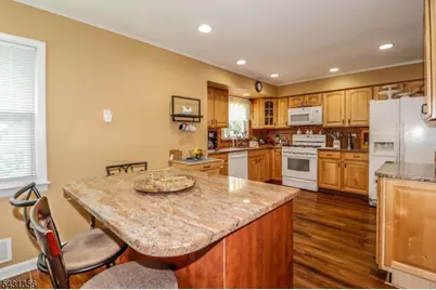 94 Hayes Ave, Clark Township, NJ 07066 - Photo 26