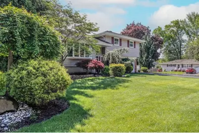 94 Hayes Ave, Clark Township, NJ 07066 - Photo 1
