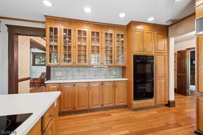 261 Beechwood Ave, Middlesex, NJ 08846 - Photo 16
