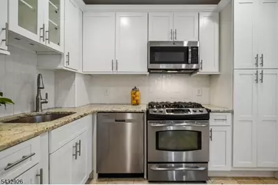 85 Carteret St, Glen Ridge, NJ 07028 - Photo 18