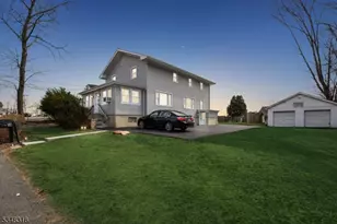 14 Walton Way, Hopatcong, NJ 07843 - Photo 6