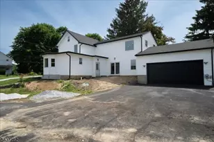 129 Owens Station Rd, Vernon, NJ 07418 - Photo 32