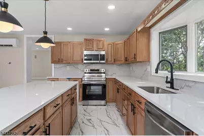 129 Owens Station Rd, Vernon, NJ 07418 - Photo 16