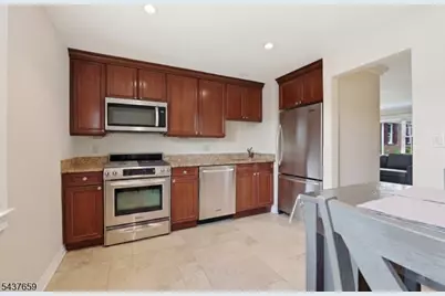 67-75 New England Ave #69b, Summit, NJ 07901 - Photo 8
