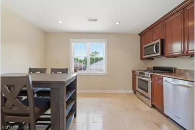 67-75 New England Ave #69b, Summit, NJ 07901 - Photo 6