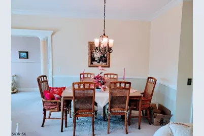 40 Schmidt Cir, Watchung, NJ 07069 - Photo 2