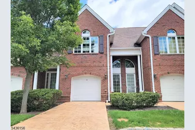 40 Schmidt Cir, Watchung, NJ 07069 - Photo 1