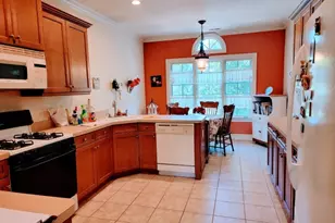 40 Schmidt Cir, Watchung, NJ 07069 - Photo 4