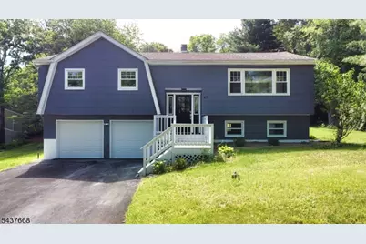 43 Courtland Dr, Wantage, NJ 07461 - Photo 2