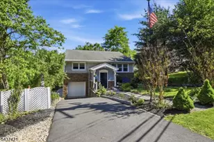 157 Sussex Ave, Morris Township, NJ 07960 - Photo 2