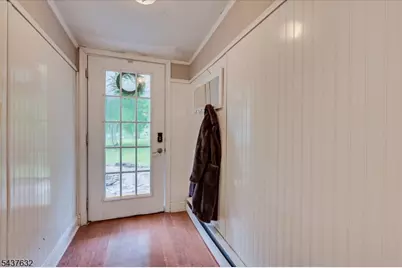 44 Lynwood Ave, Franklin Township, NJ 08823 - Photo 4