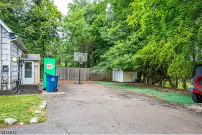 44 Lynwood Ave, Franklin Township, NJ 08823 - Photo 30