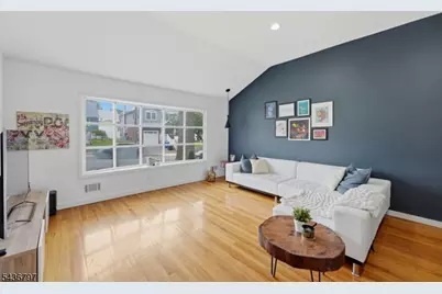 17 Arthur Dr, Rutherford, NJ 07070 - Photo 8