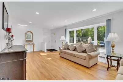 15 Judith Pl, Wayne, NJ 07470 - Photo 10