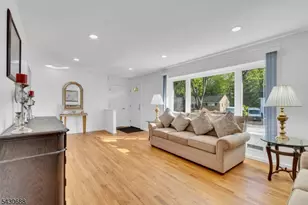 15 Judith Pl, Wayne, NJ 07470 - Photo 10