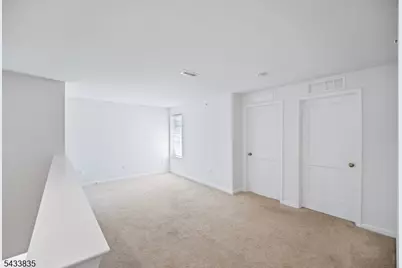 215 Park Ln, Dunellen, NJ 08812 - Photo 14