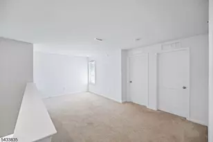 215 Park Ln, Dunellen, NJ 08812 - Photo 14