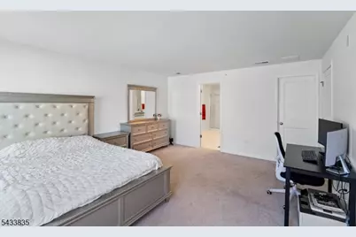 215 Park Ln, Dunellen, NJ 08812 - Photo 22