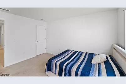 215 Park Ln, Dunellen, NJ 08812 - Photo 20