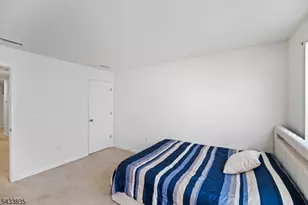 215 Park Ln, Dunellen, NJ 08812 - Photo 20