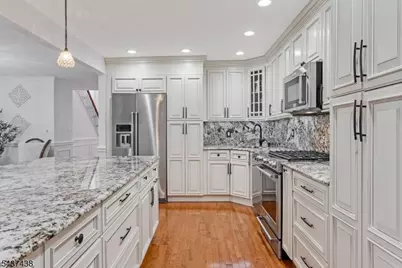 22 Averell Dr, Parsippany, NJ 07950 - Photo 2