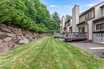 22 Averell Dr, Parsippany, NJ 07950 - Photo 32