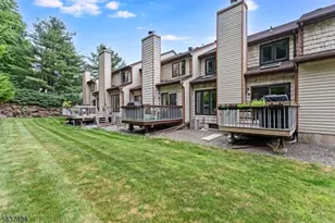 22 Averell Dr, Parsippany, NJ 07950 - Photo 30