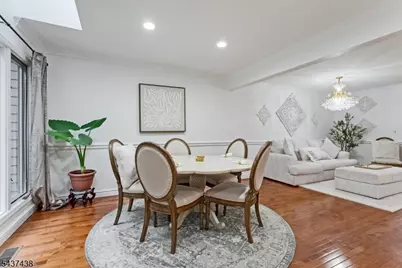 22 Averell Dr, Parsippany, NJ 07950 - Photo 18