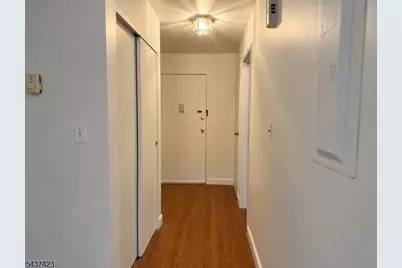 807 Eves Dr 3Q, Hillsborough Township, NJ 08844 - Photo 8