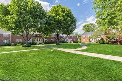 11B W Roselle Ave #B, Roselle Park, NJ 07204 - Photo 1