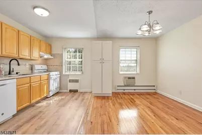 11B W Roselle Ave #B, Roselle Park, NJ 07204 - Photo 8