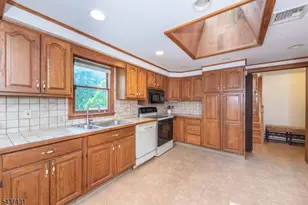 20 Wanaque Rd, West Milford, NJ 07421 - Photo 8