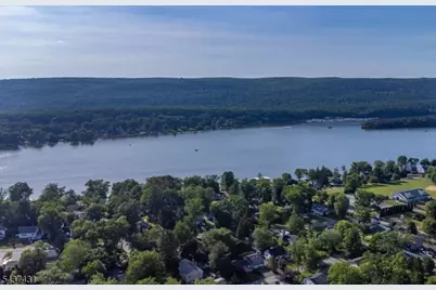 20 Wanaque Rd, West Milford, NJ 07421 - Photo 34