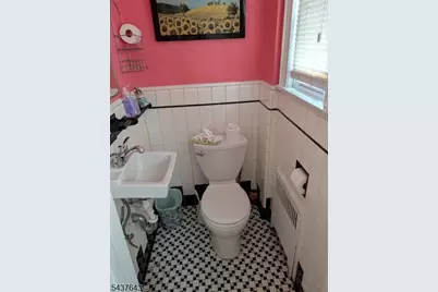 134 E Curtis St, Linden, NJ 07036 - Photo 18